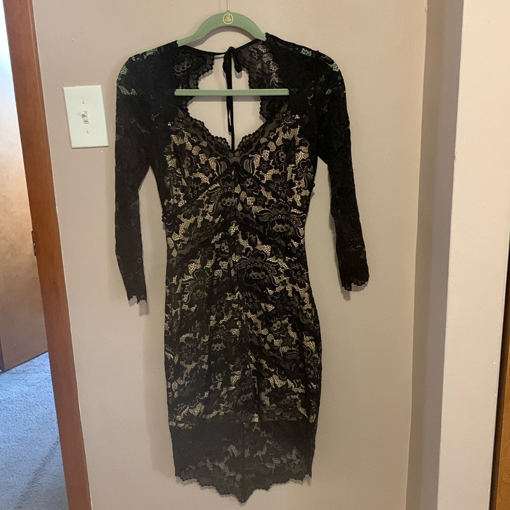 NWOT Bebe lace dress.
